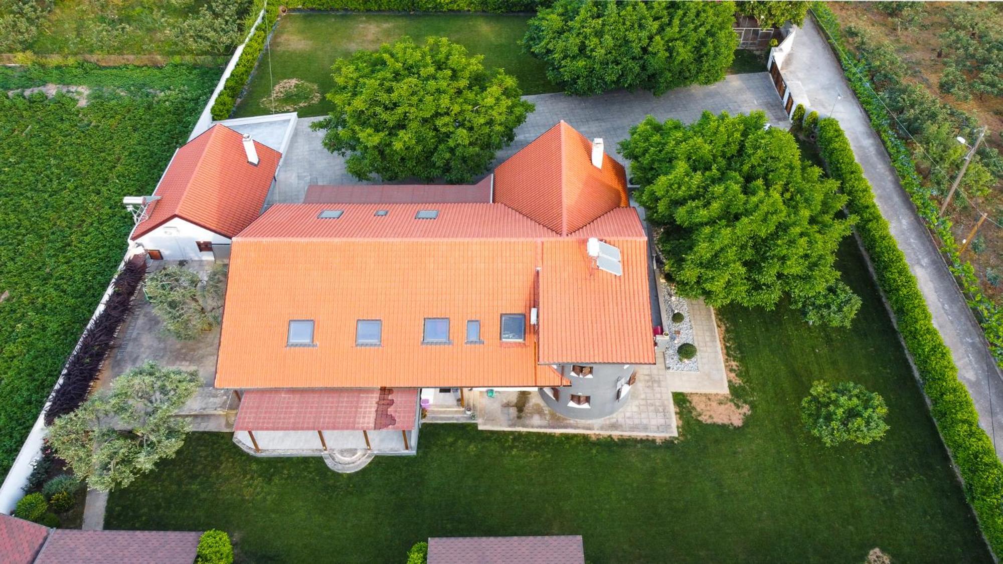 Countryside Luxury Studios Káto Lekhónia Exterior foto
