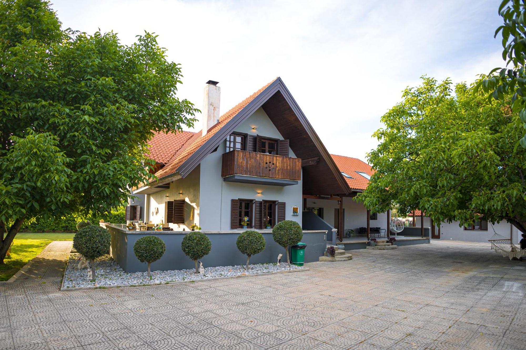 Countryside Luxury Studios Káto Lekhónia Exterior foto